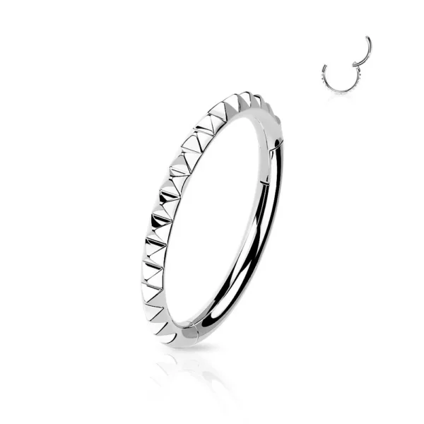 Piercing Segment Ring in acciaio 316L con motivo a Piramide Argento Open Tattoo Supply